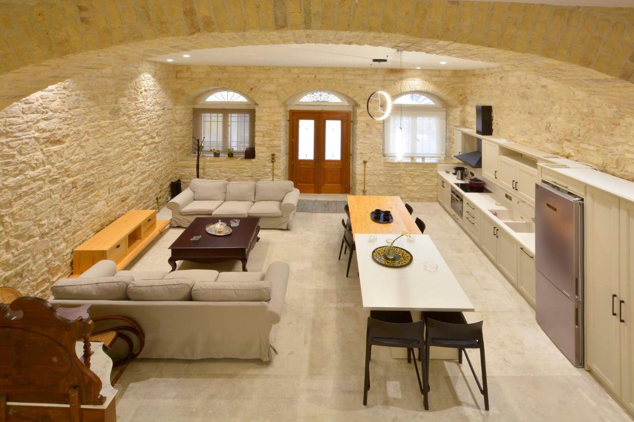 The Old Print House, Corfu Apartamento *